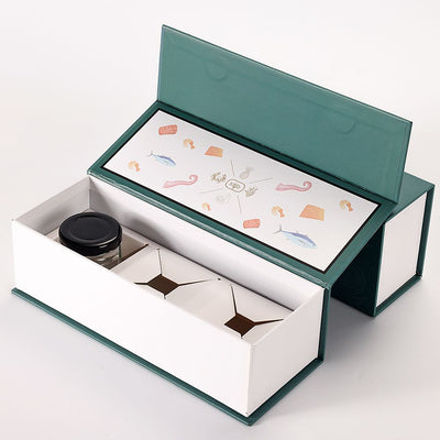 Magnetic Closure Boxes